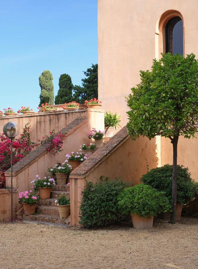 Soho Boutique Castillo De Santa Catalina - Adults Recommended Малага Екстериор снимка The garden of the museum