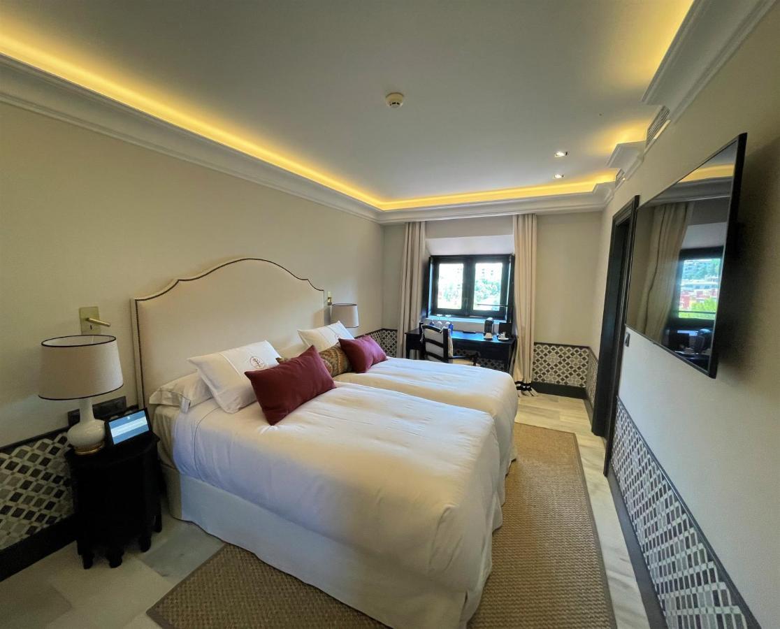 Soho Boutique Castillo De Santa Catalina - Adults Recommended Малага Екстериор снимка A room at the hotel