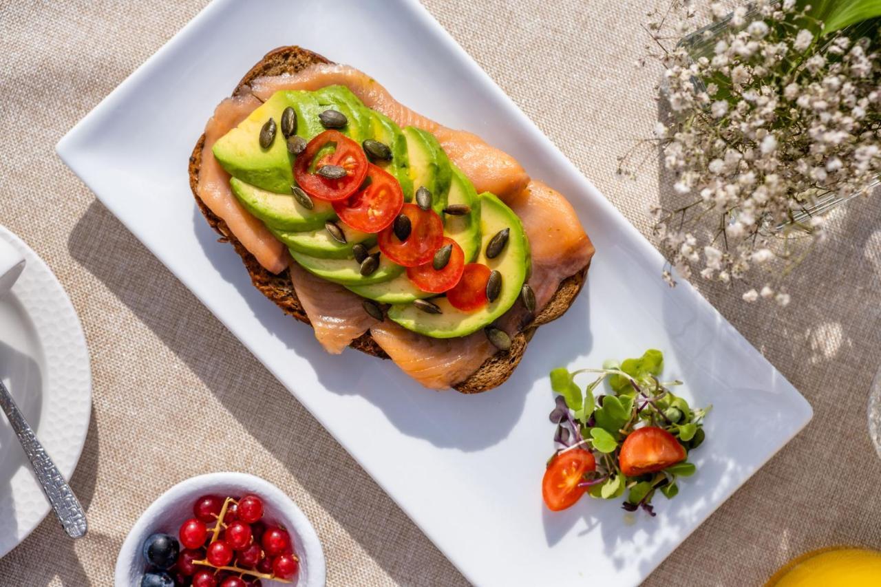 Soho Boutique Castillo De Santa Catalina - Adults Recommended Малага Екстериор снимка Avocado on toast