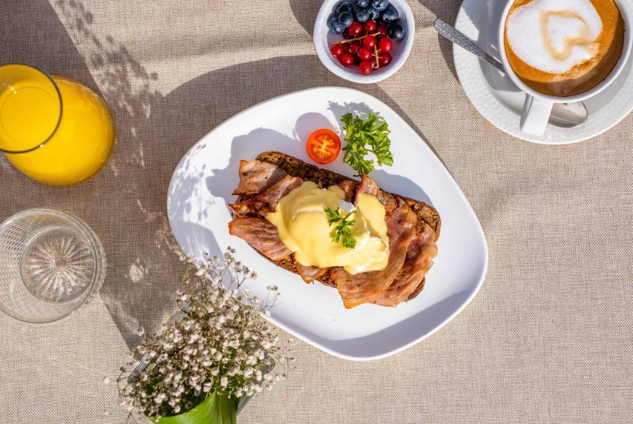 Soho Boutique Castillo De Santa Catalina - Adults Recommended Малага Екстериор снимка Toast with ham and cheese