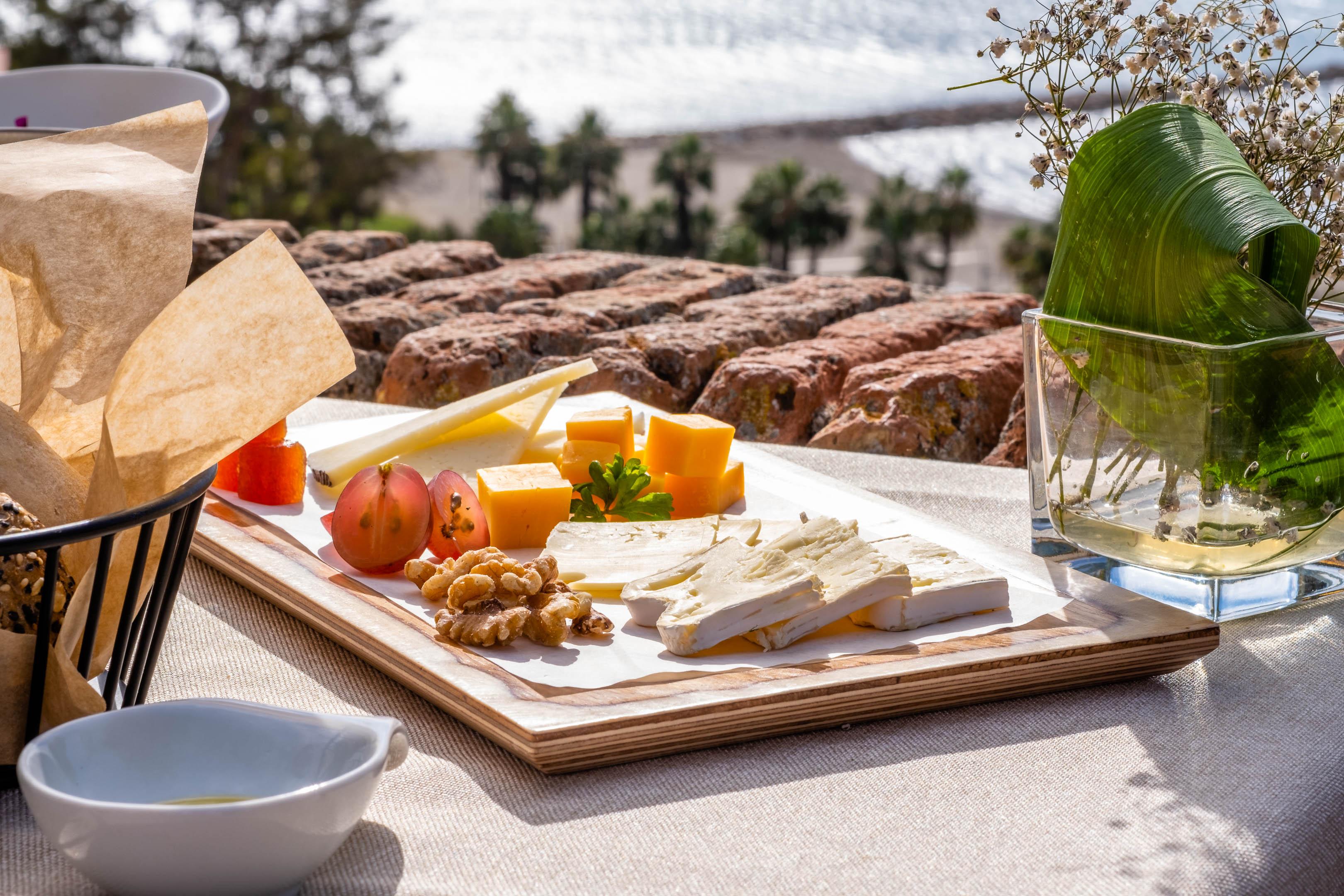 Soho Boutique Castillo De Santa Catalina - Adults Recommended Малага Екстериор снимка A cheese platter