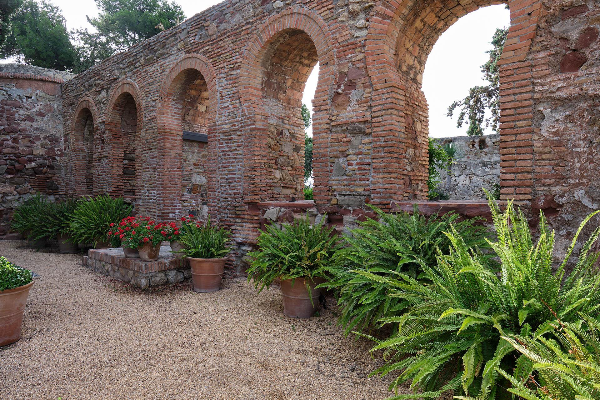 Soho Boutique Castillo De Santa Catalina - Adults Recommended Малага Екстериор снимка Roman aqueduct