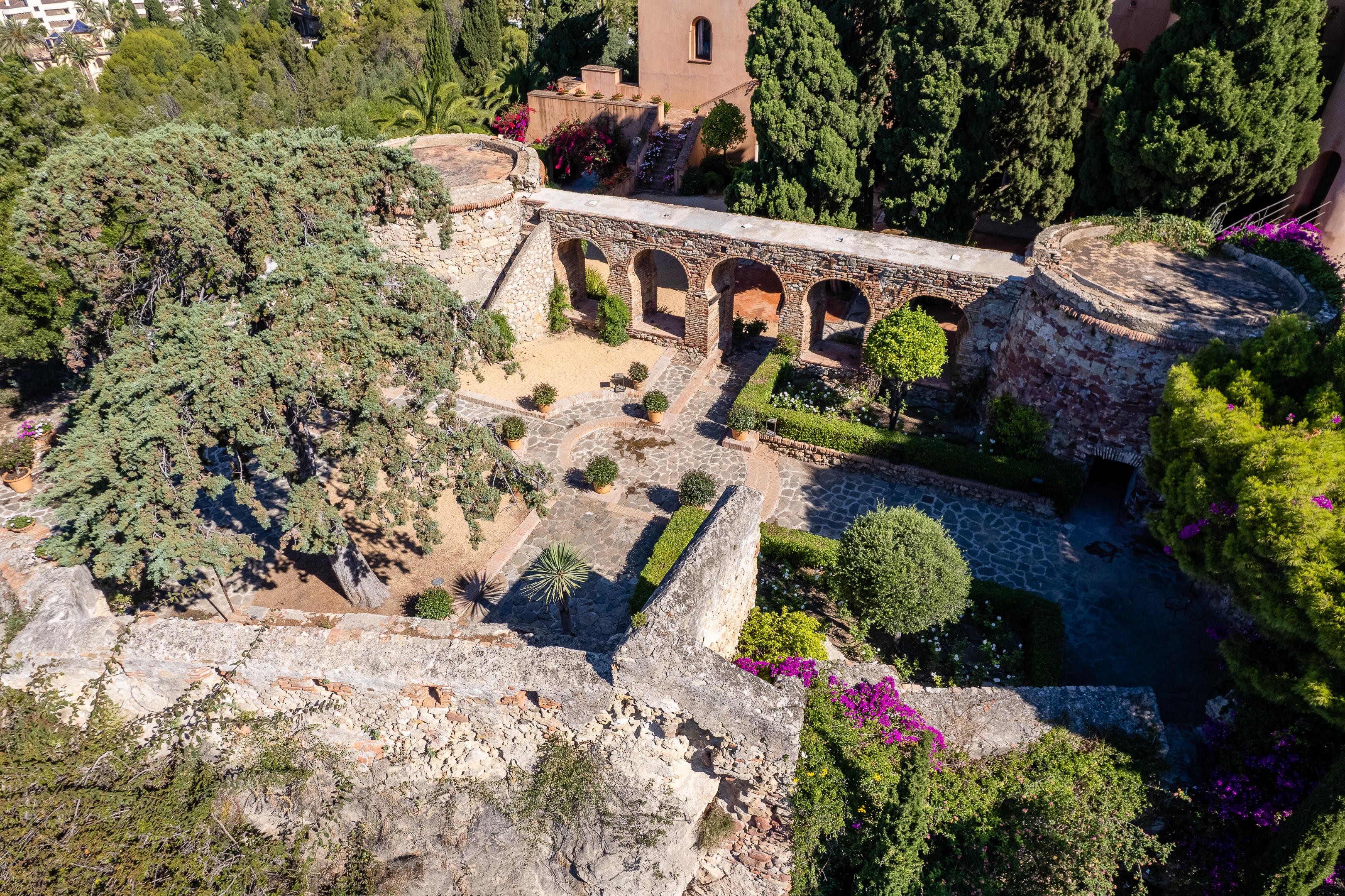Soho Boutique Castillo De Santa Catalina - Adults Recommended Малага Екстериор снимка The Roman bridge